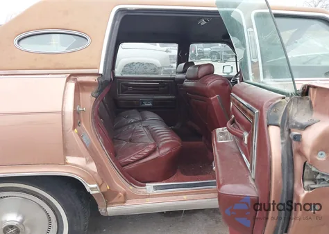 1978 Lincoln Continental z USA, uszkodzony, nr VIN 8Y82S872281